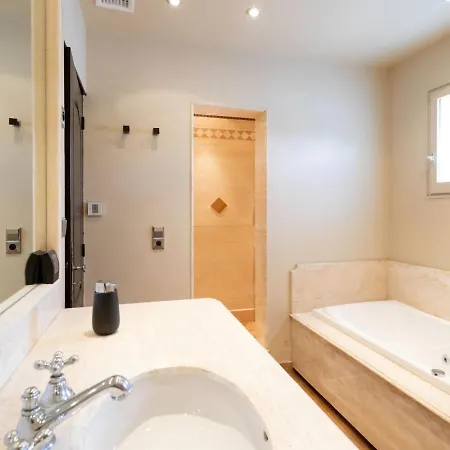 Magnificent With Private Pool *