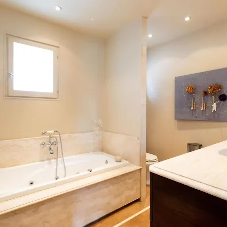 Villa Magnificent With Private Pool