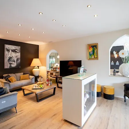 Magnificent With Private Pool *