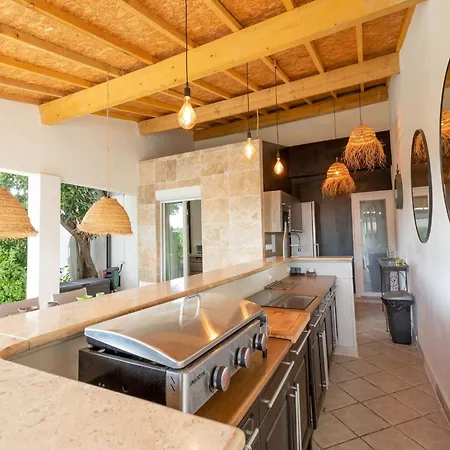 Villa Magnificent With Private Pool *