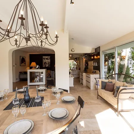 Villa Magnificent With Private Pool Narbona