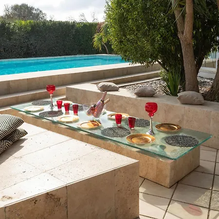 Magnificent With Private Pool *