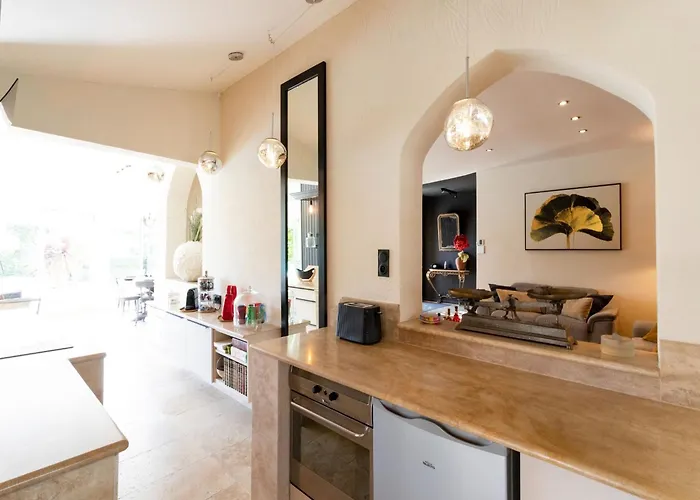 Magnificent With Private Pool *