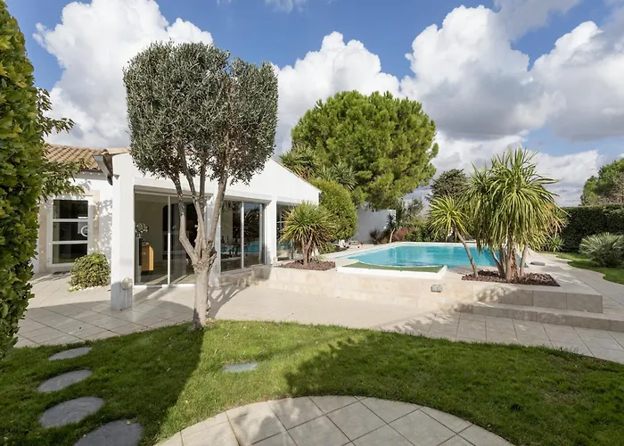 Magnificent With Private Pool Narbonne