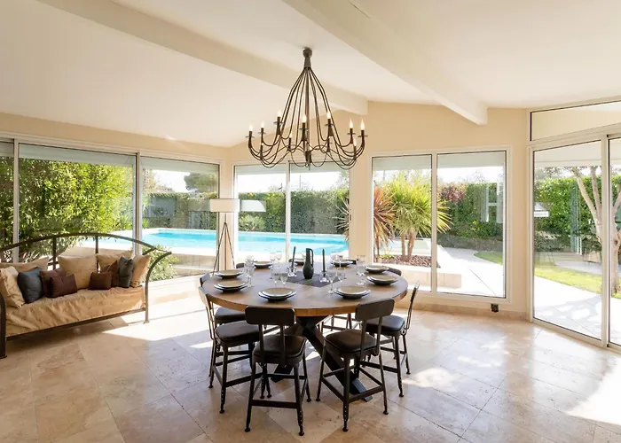 Villa Magnificent With Private Pool *