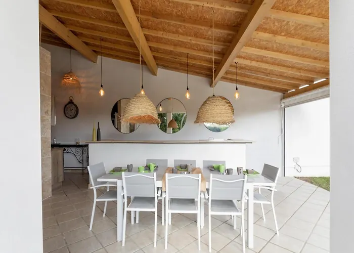 Magnificent With Private Pool *